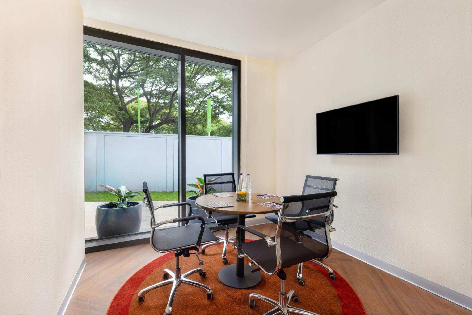 Hotel Ibis Styles Mysuru Esterno foto